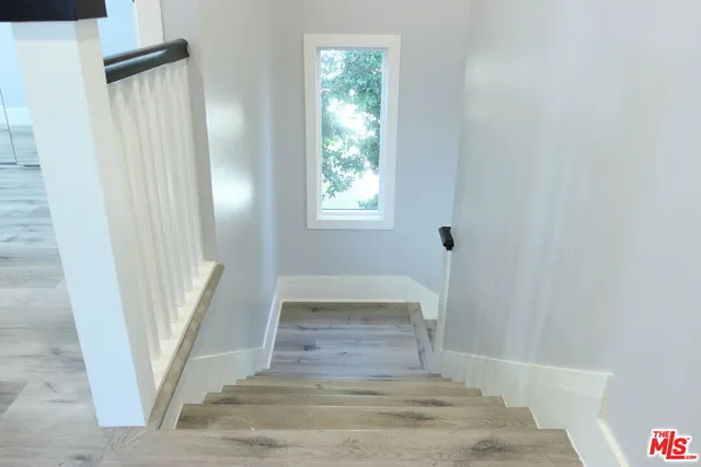 $1,499,000 | 433 South Wilton Place, Los Angeles, CA 90020