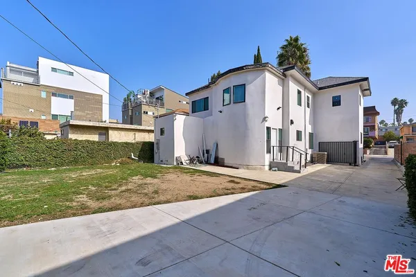 $1,499,000 | 433 South Wilton Place, Los Angeles, CA 90020