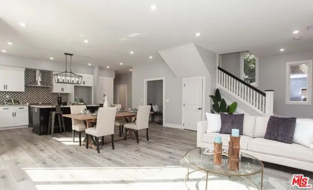 $1,499,000 | 433 South Wilton Place, Los Angeles, CA 90020