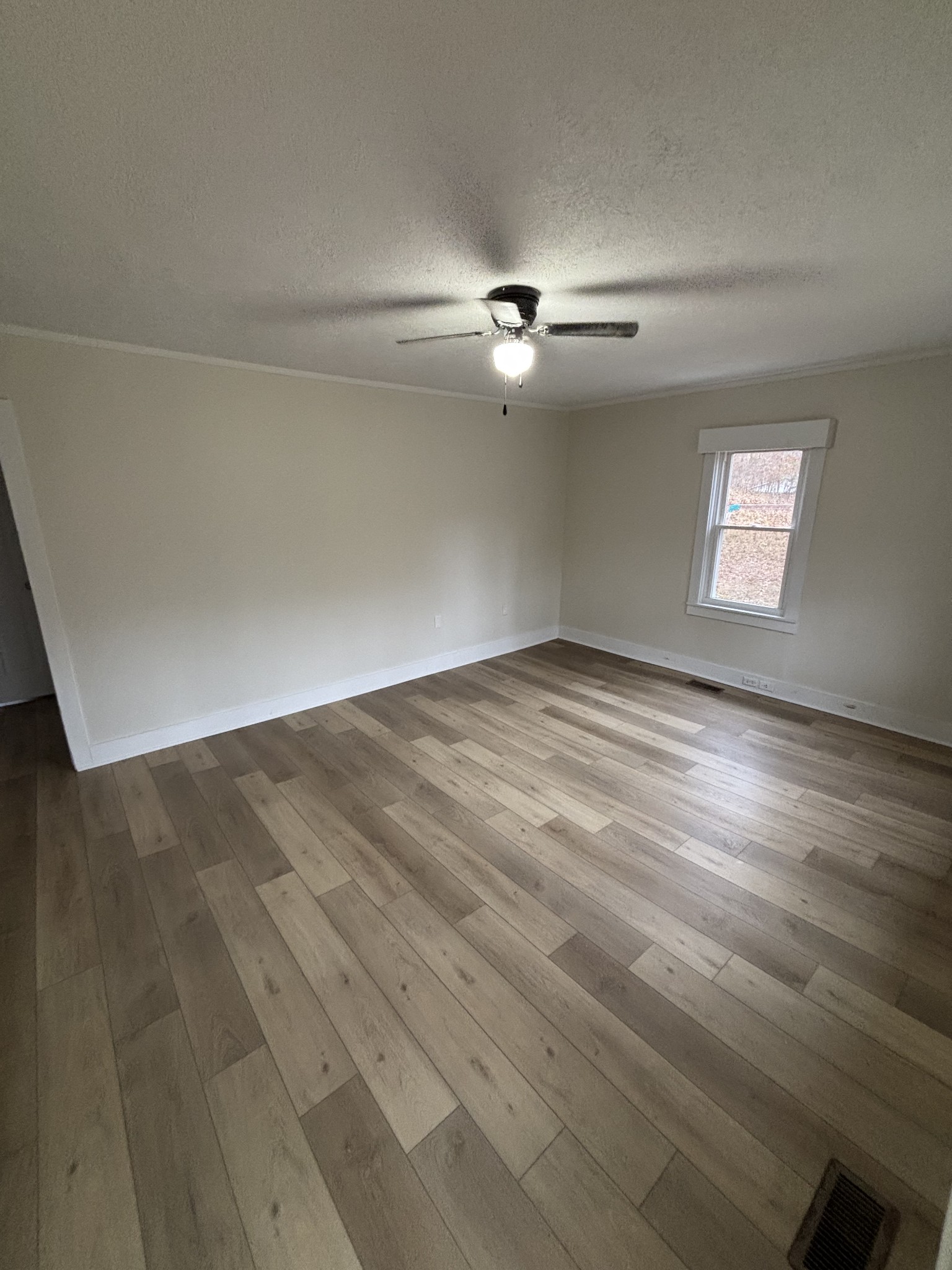 541 North Clydeton Road Waverly, TN 37185 - Photo 3 of 8 Gallery Image 3