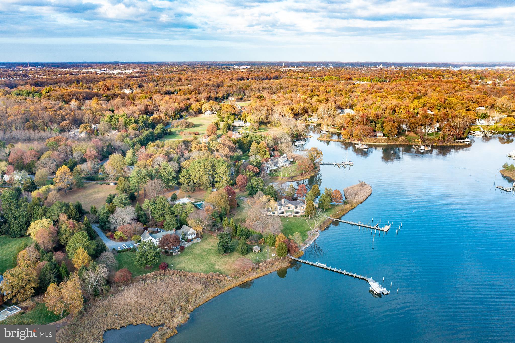 Great location on Aberdeen Creek