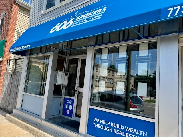 $499,900 | 2963 South Archer Avenue, Chicago, IL 60608