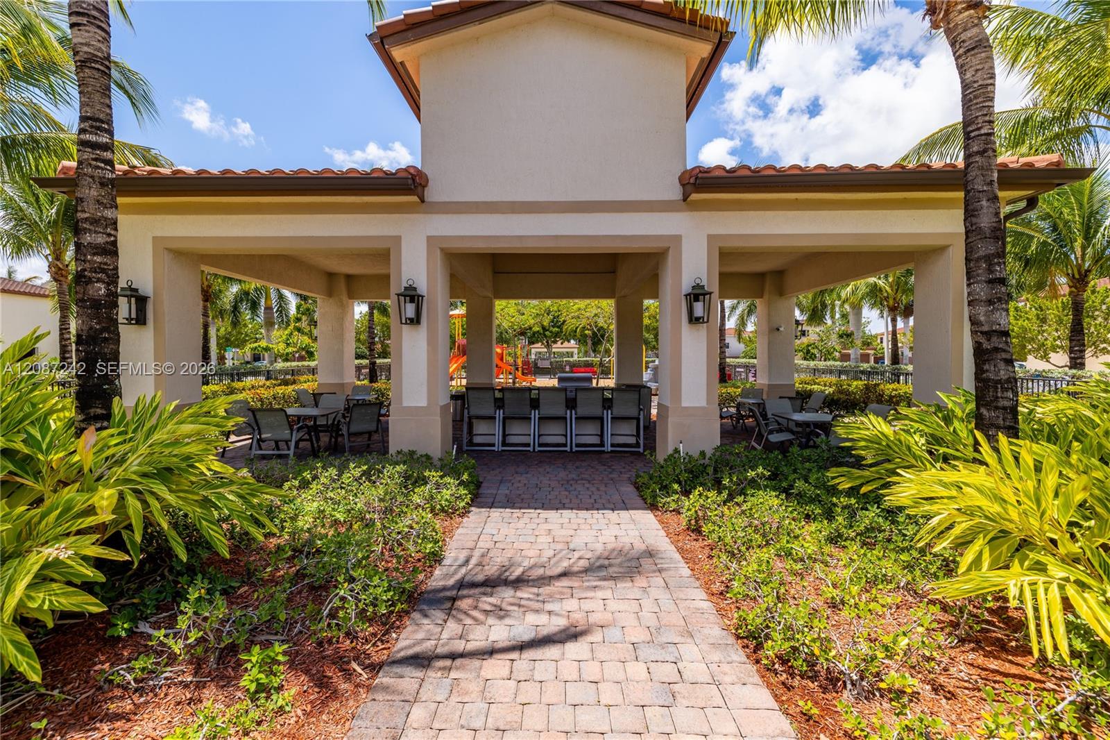 17531 Southwest 153rd Path Miami, FL 33187 - Photo 31 of 40 Gallery Image 31