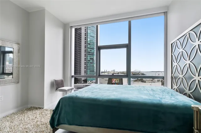 $9,850 | 851 Northeast 1st Avenue, Unit 1611, Miami, FL 33132