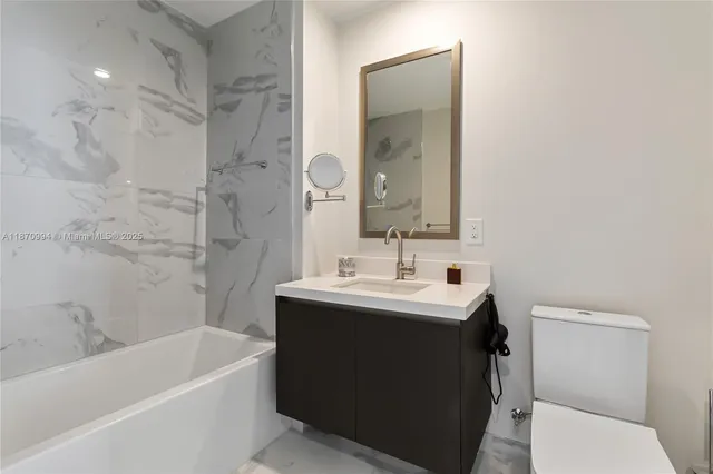 $9,850 | 851 Northeast 1st Avenue, Unit 1611, Miami, FL 33132