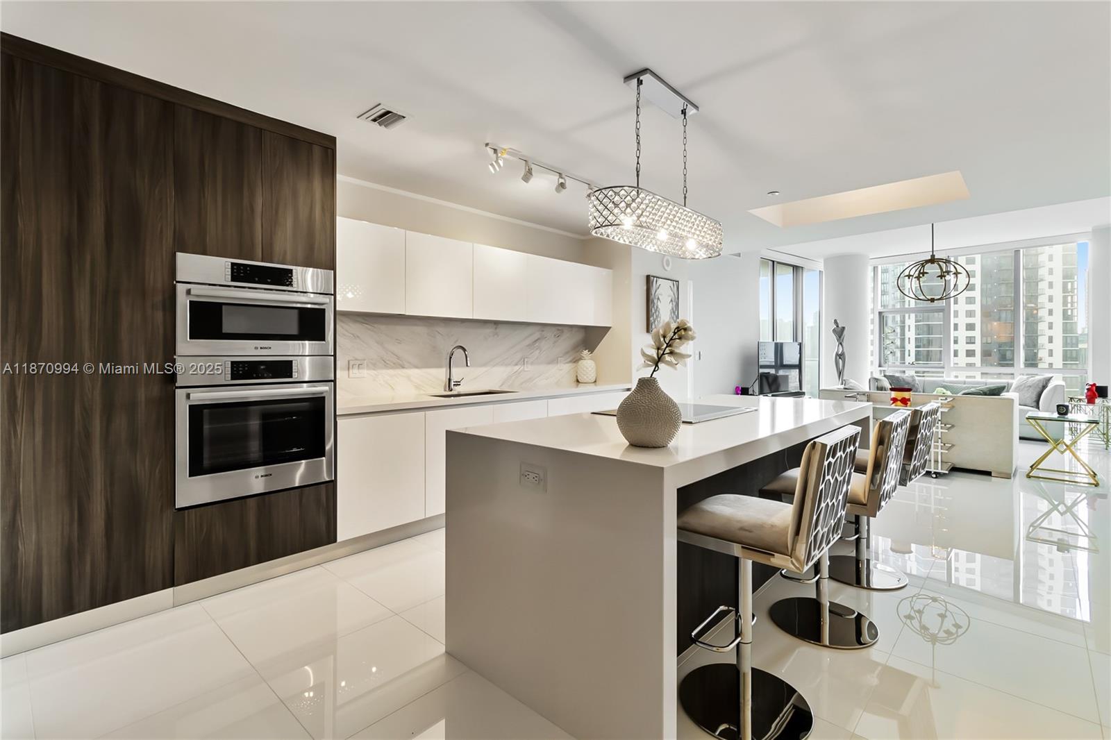 851 Northeast 1st Avenue, Unit 1611 Miami, FL 33132 - Photo 4 of 28