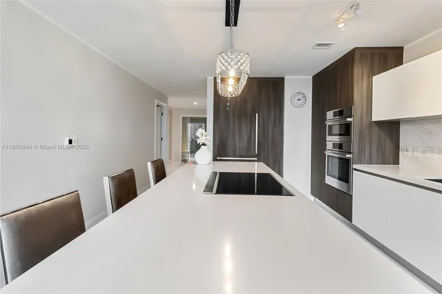 $9,850 | 851 Northeast 1st Avenue, Unit 1611, Miami, FL 33132