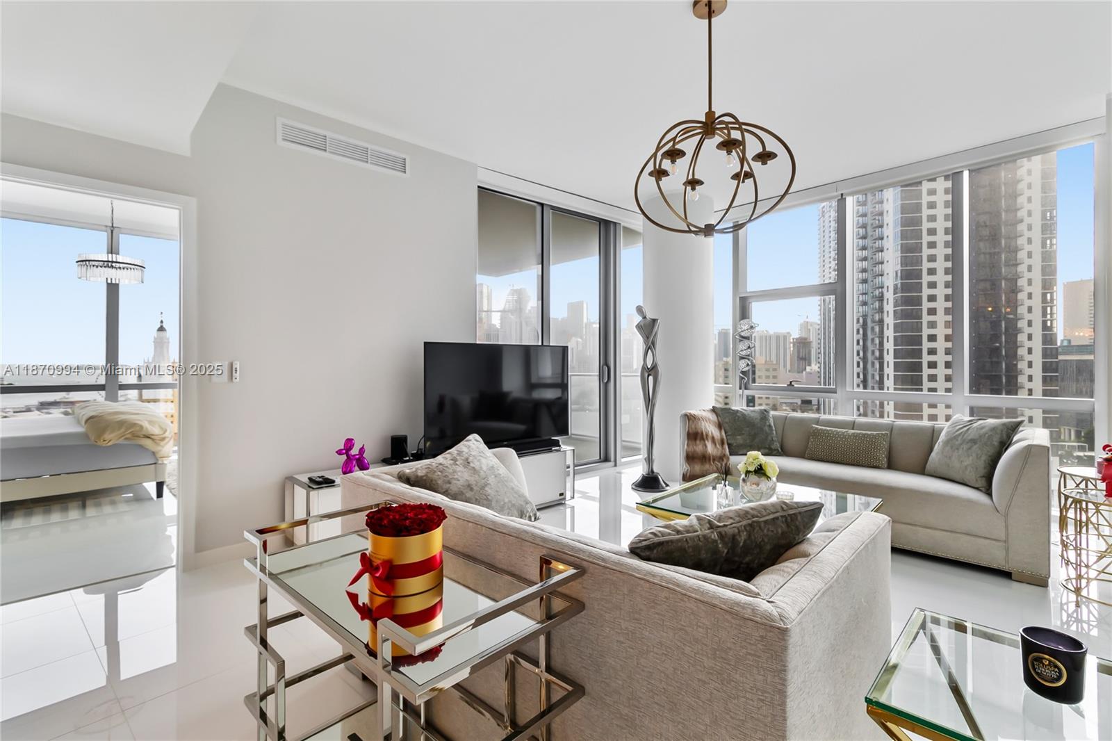 851 Northeast 1st Avenue, Unit 1611 Miami, FL 33132 - Photo 8 of 28