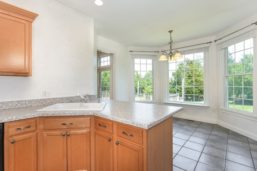 830 East Shore Road Jamestown, RI 02835 - Photo 13 of 40