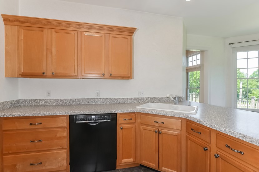 830 East Shore Road Jamestown, RI 02835 - Photo 18 of 40