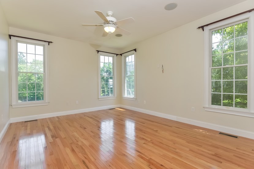 830 East Shore Road Jamestown, RI 02835 - Photo 20 of 40