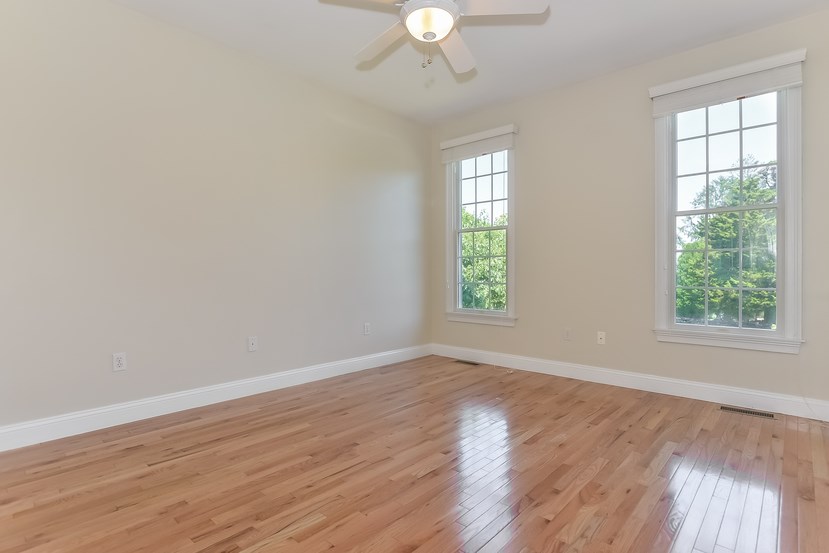 830 East Shore Road Jamestown, RI 02835 - Photo 23 of 40
