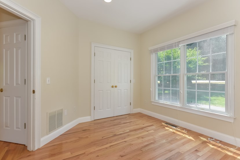 830 East Shore Road Jamestown, RI 02835 - Photo 26 of 40