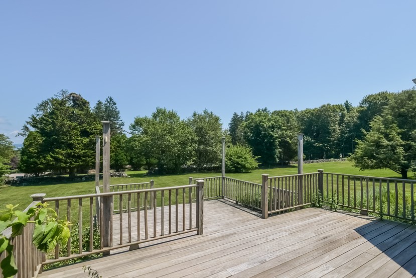 830 East Shore Road Jamestown, RI 02835 - Photo 30 of 40