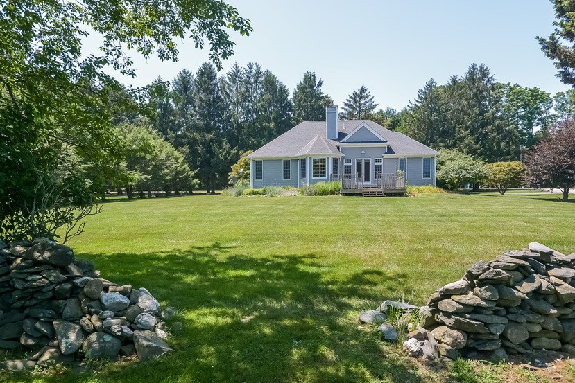 830 East Shore Road Jamestown, RI 02835 - Photo 32 of 40
