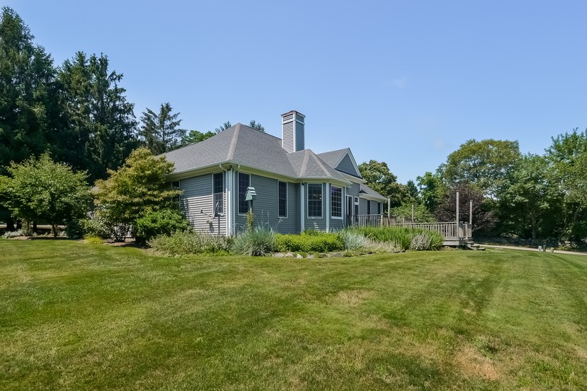 830 East Shore Road Jamestown, RI 02835 - Photo 39 of 40