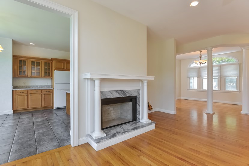 830 East Shore Road Jamestown, RI 02835 - Photo 7 of 40