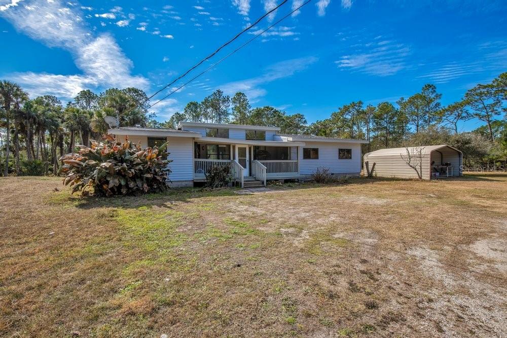 425 Scooter Point Geneva, FL 32732 - Photo 3 of 41