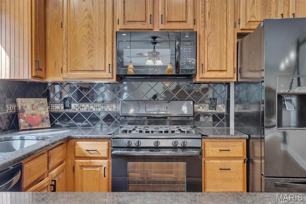 2814 Spruce Ridge Court St. Charles, MO 63303 - Photo 35 of 63
