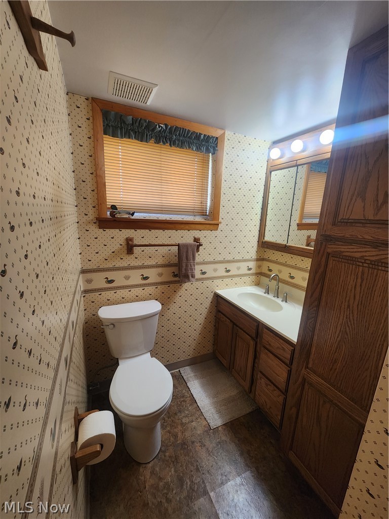 6447 Hamden Road Parma Heights, OH 44130 - Photo 36 of 37