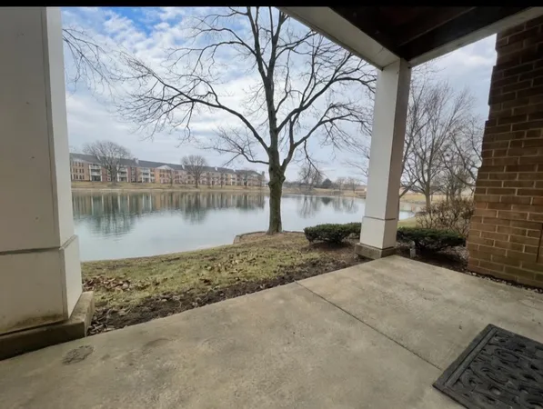 $2,350 | 5501 Carriageway Drive, Unit 112, Rolling Meadows, IL 60008