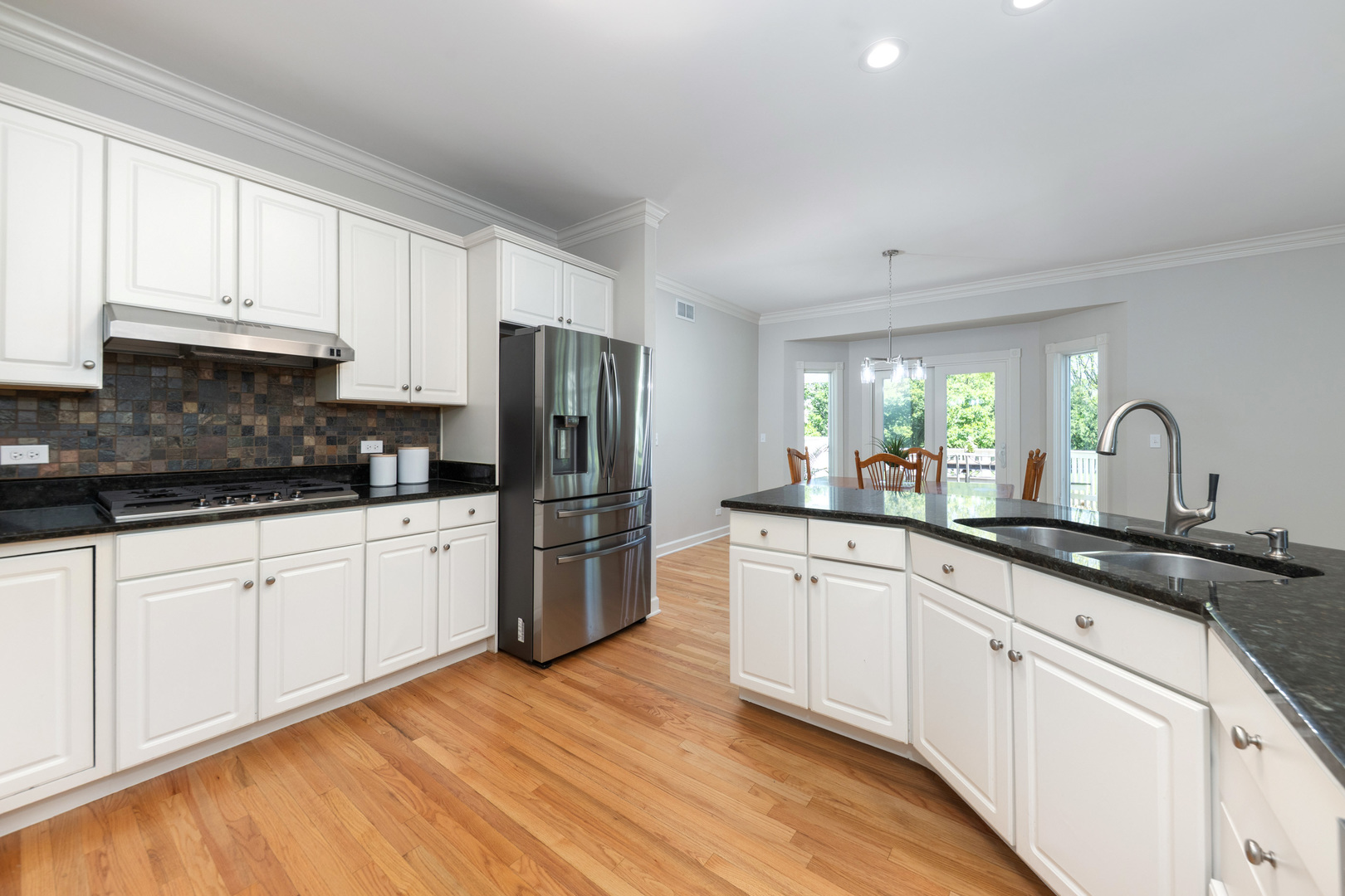 1407 Grommon Road Naperville, IL 60564 - Photo 9 of 49