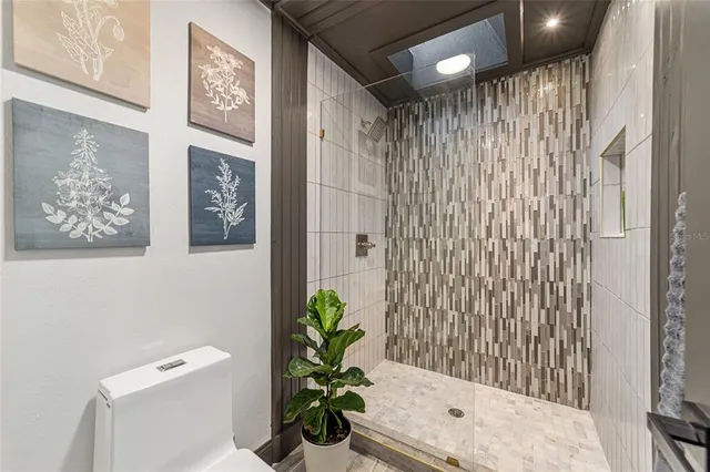 $976,000 | 4400 Southwest 20th Avenue, Ocala, FL 34471