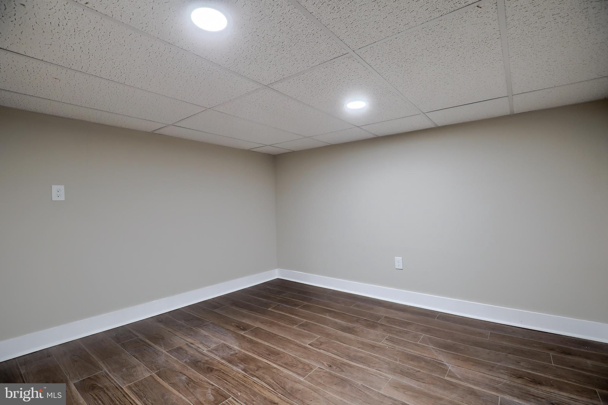 76 North Penn Street Windsor, PA 17366 - Photo 23 of 29