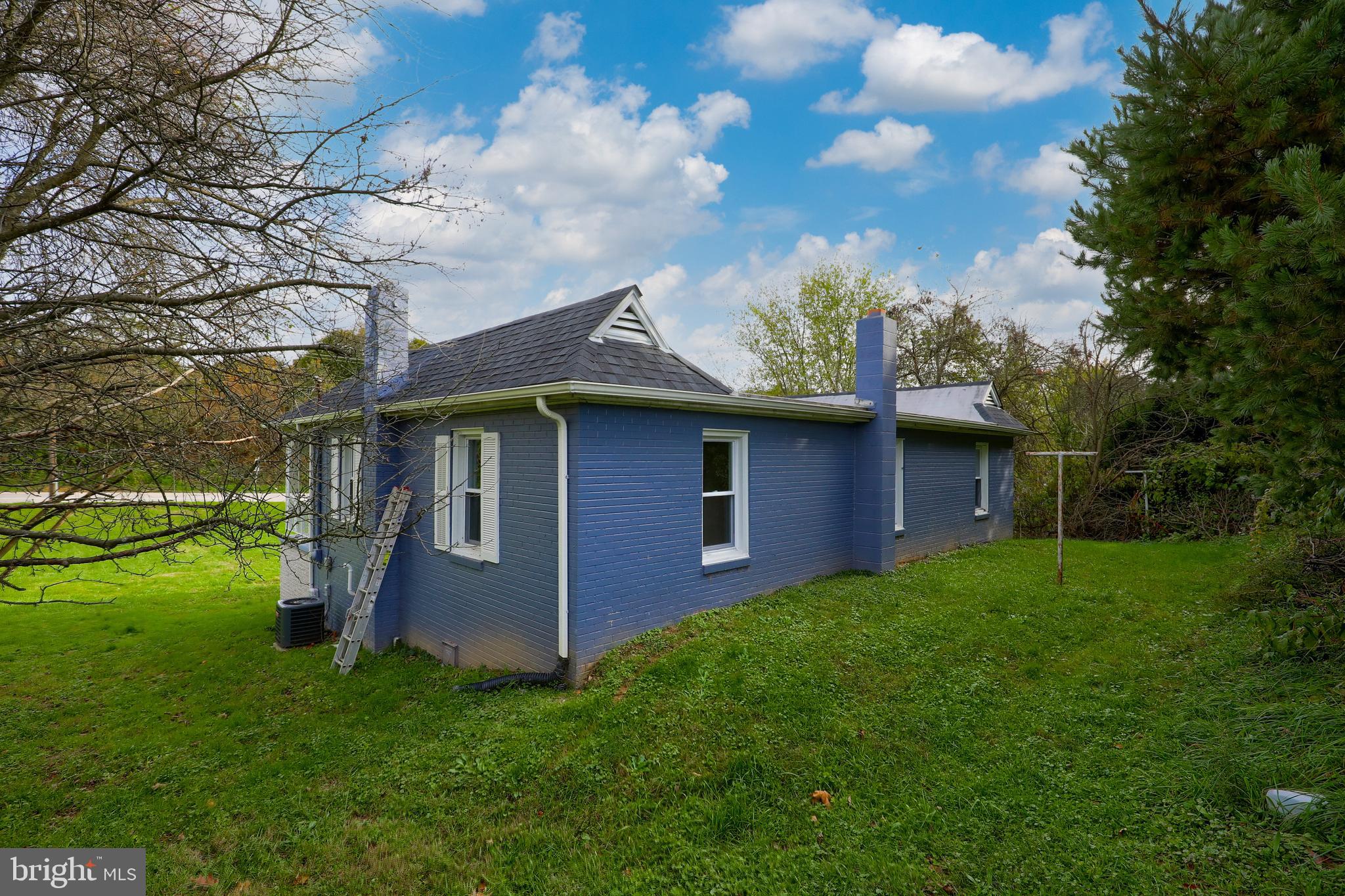 76 North Penn Street Windsor, PA 17366 - Photo 27 of 29