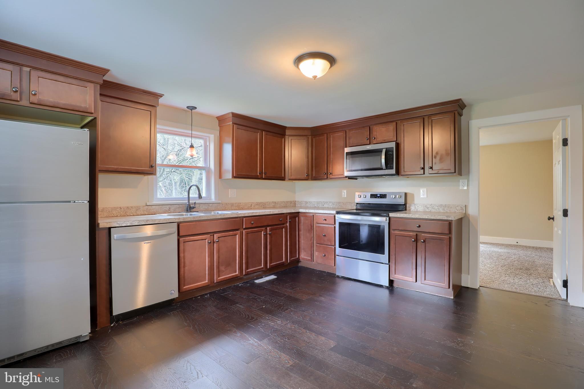 76 North Penn Street Windsor, PA 17366 - Photo 8 of 29