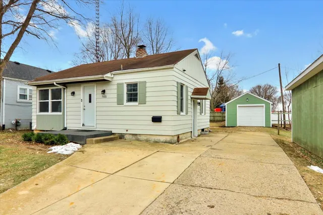 $185,000 | 705 Cullom Street, Normal, IL 61761