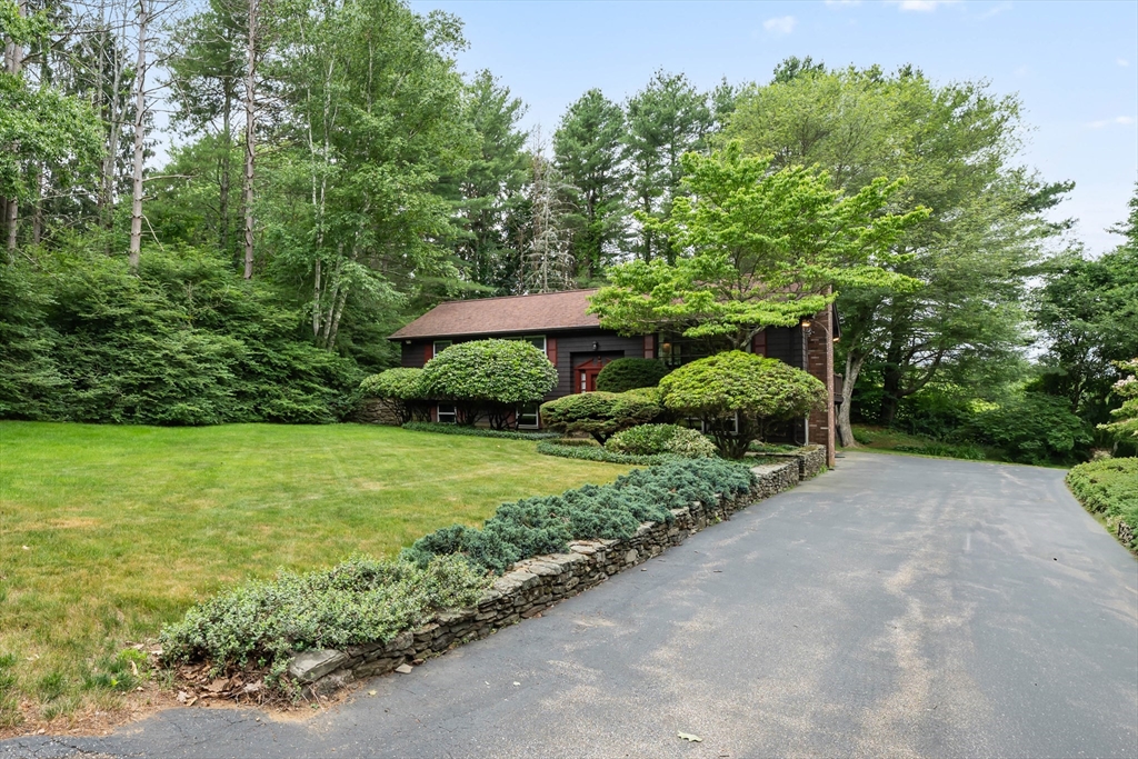 15 Hastings Road Spencer, MA 01562 - Photo 3 of 39