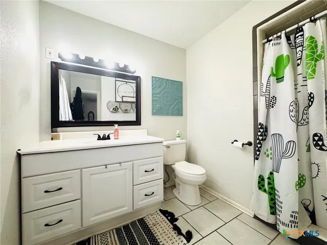 $215,000 | 124 Cottonwood Drive, Gatesville, TX 76528