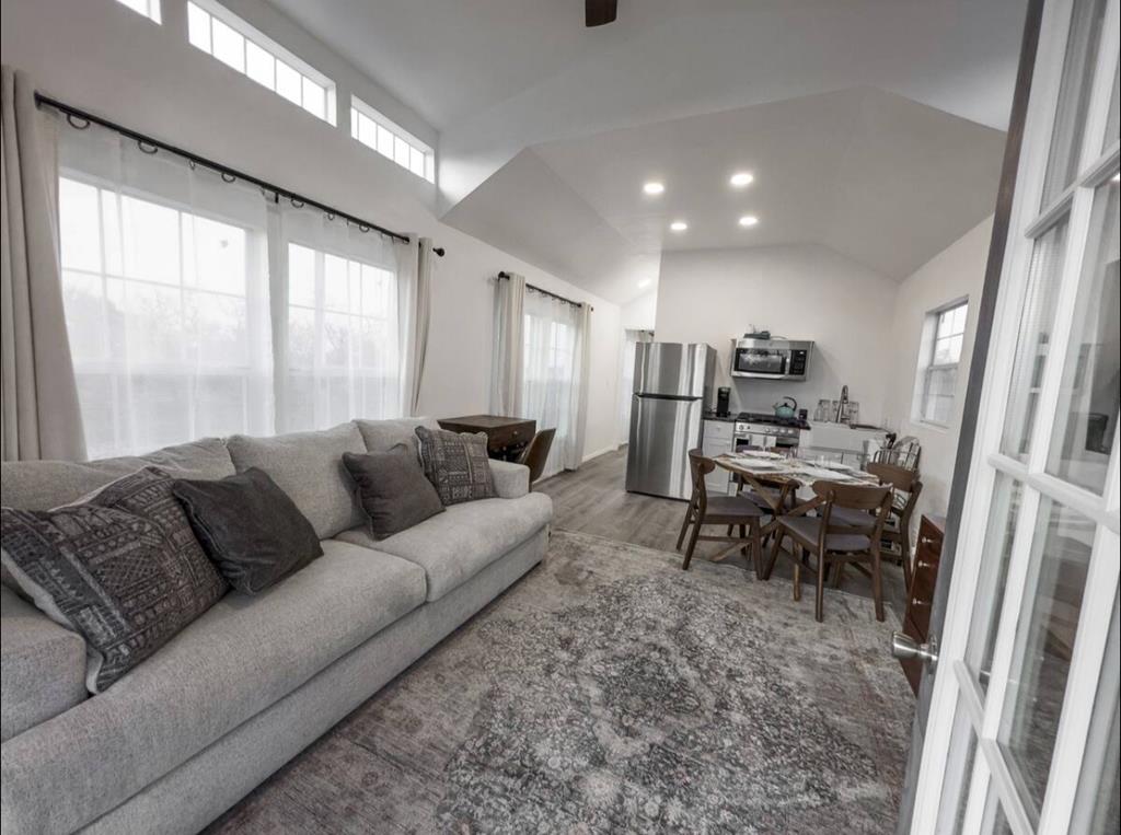 8451 Ranch Road 965 Fredericksburg, TX 78624 - Photo 16 of 21