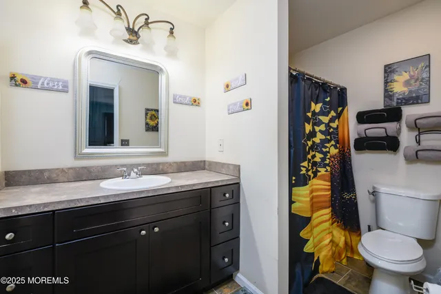 $699,999 | 521 Columbia Avenue, Union Beach, NJ 07735