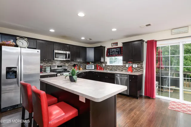 $699,999 | 521 Columbia Avenue, Union Beach, NJ 07735