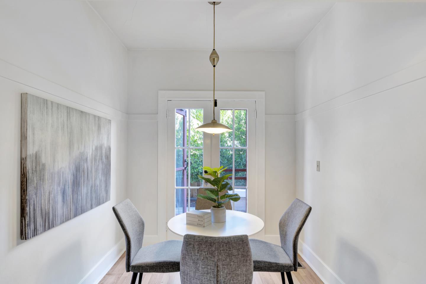445 Northern Road San Jose, CA 95125 - Photo 18 of 42 a dining room with furniture and window