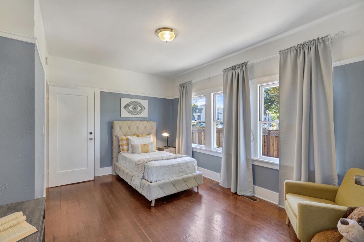 445 Northern Road San Jose, CA 95125 - Photo 25 of 42 a bedroom with a bed and a couch