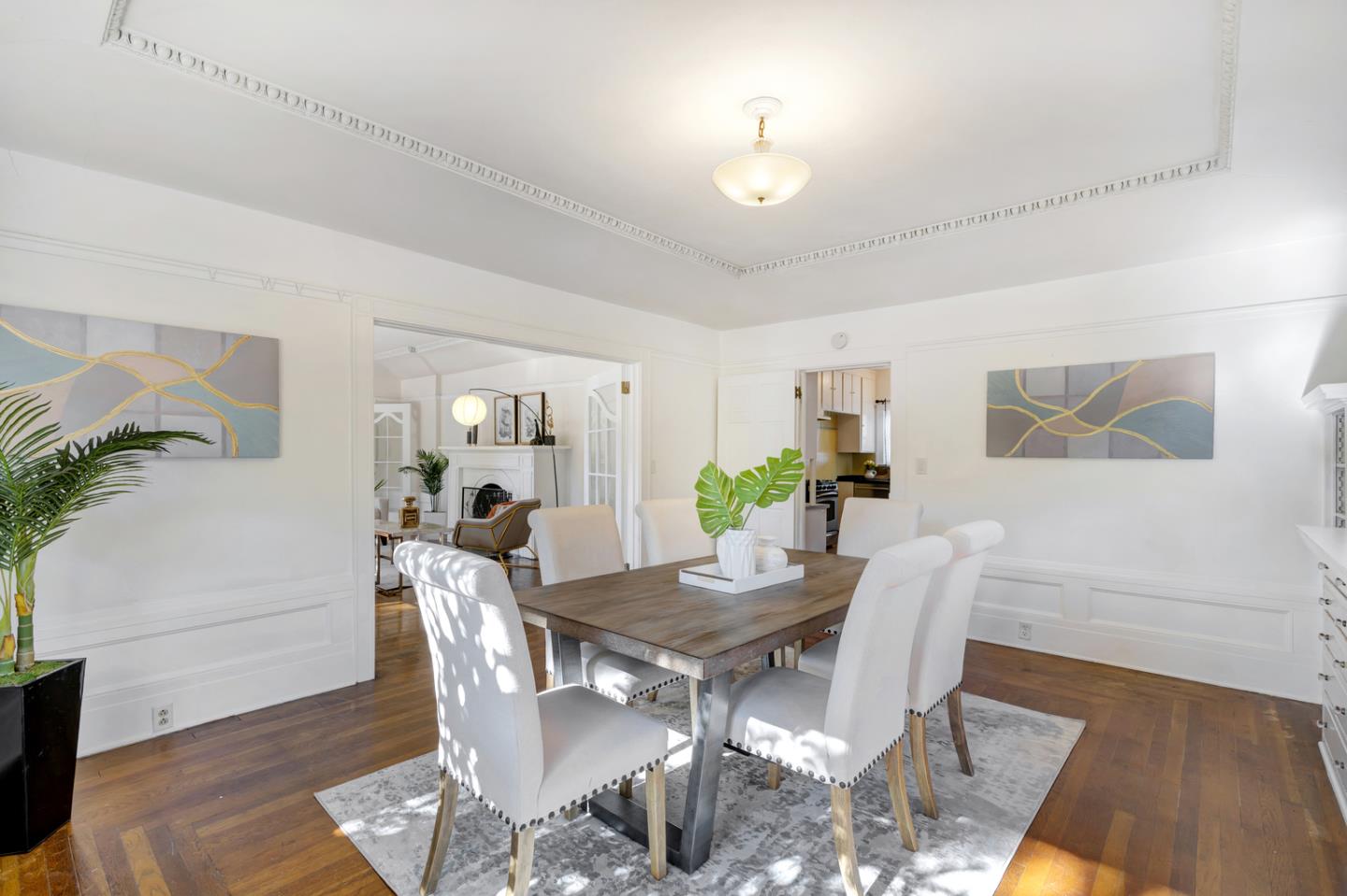 445 Northern Road San Jose, CA 95125 - Photo 10 of 42 a view of a dining room with furniture and wooden floor