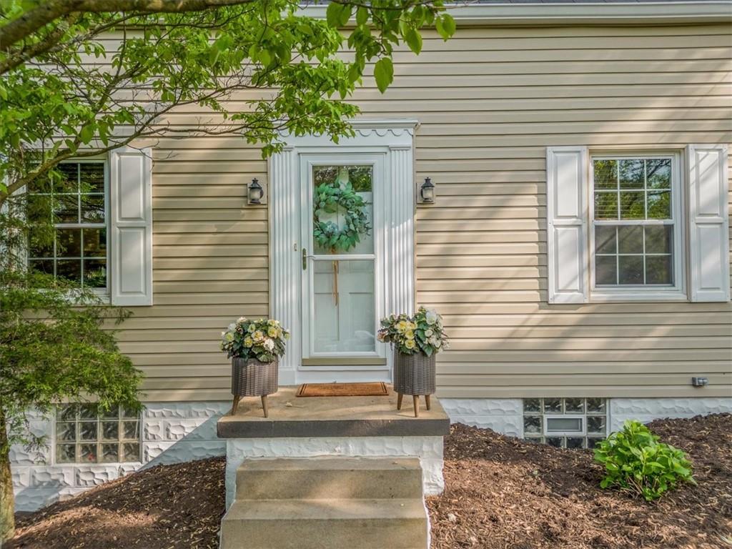 130 Galley Road Canonsburg, PA 15317 - Photo 3 of 39 Gallery Image 3