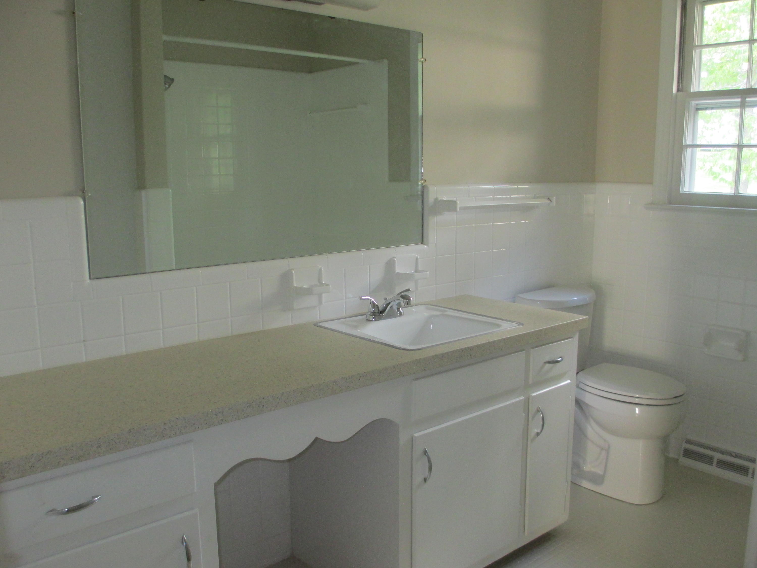 115 Woodland Road Rockingham, NC 28379 - Photo 19 of 39 Hall bath