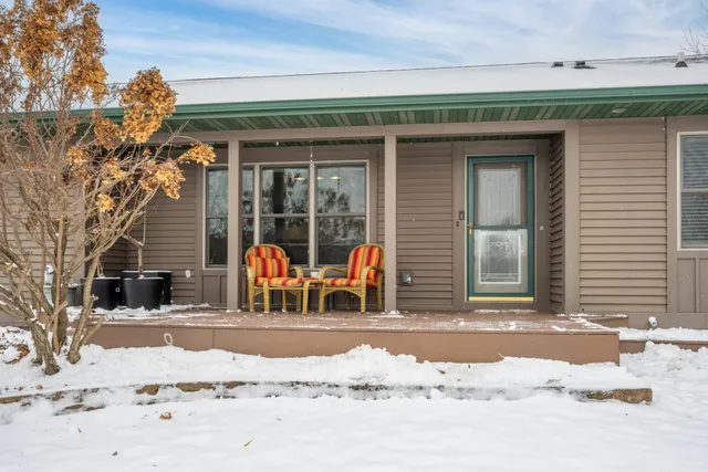 $540,000 | 2061 10th Avenue, Star Prairie, WI 54026