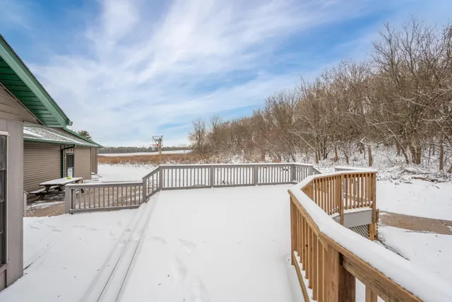 $540,000 | 2061 10th Avenue, Star Prairie, WI 54026