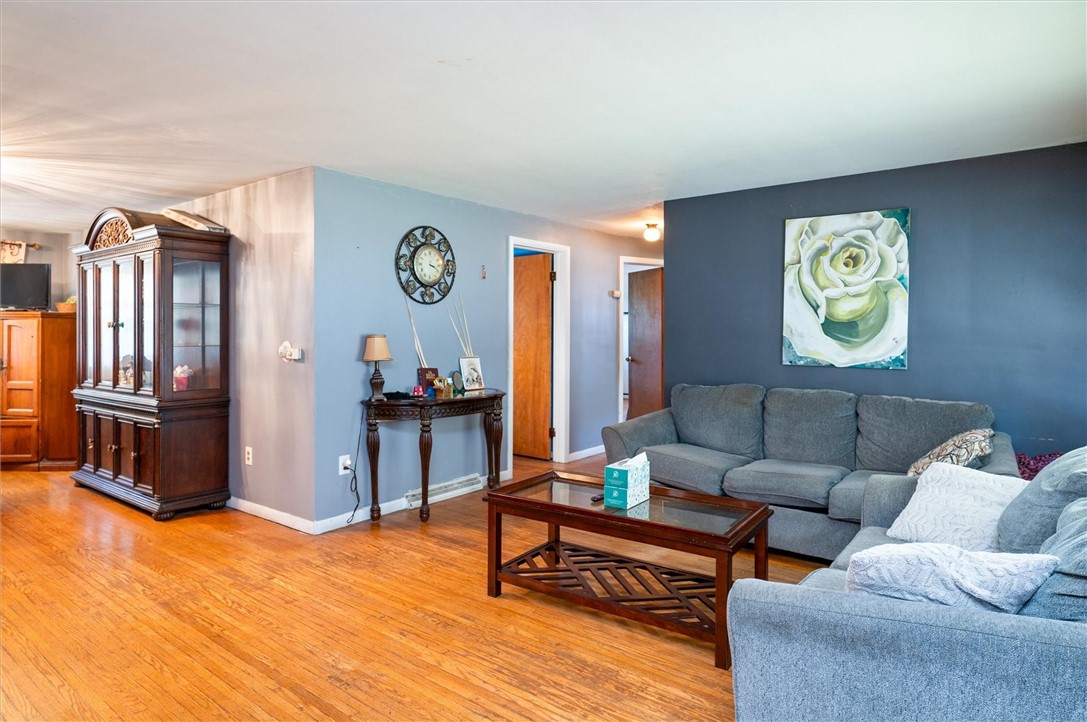 75 Everclay Drive Greece, NY 14616 - Photo 3 of 25