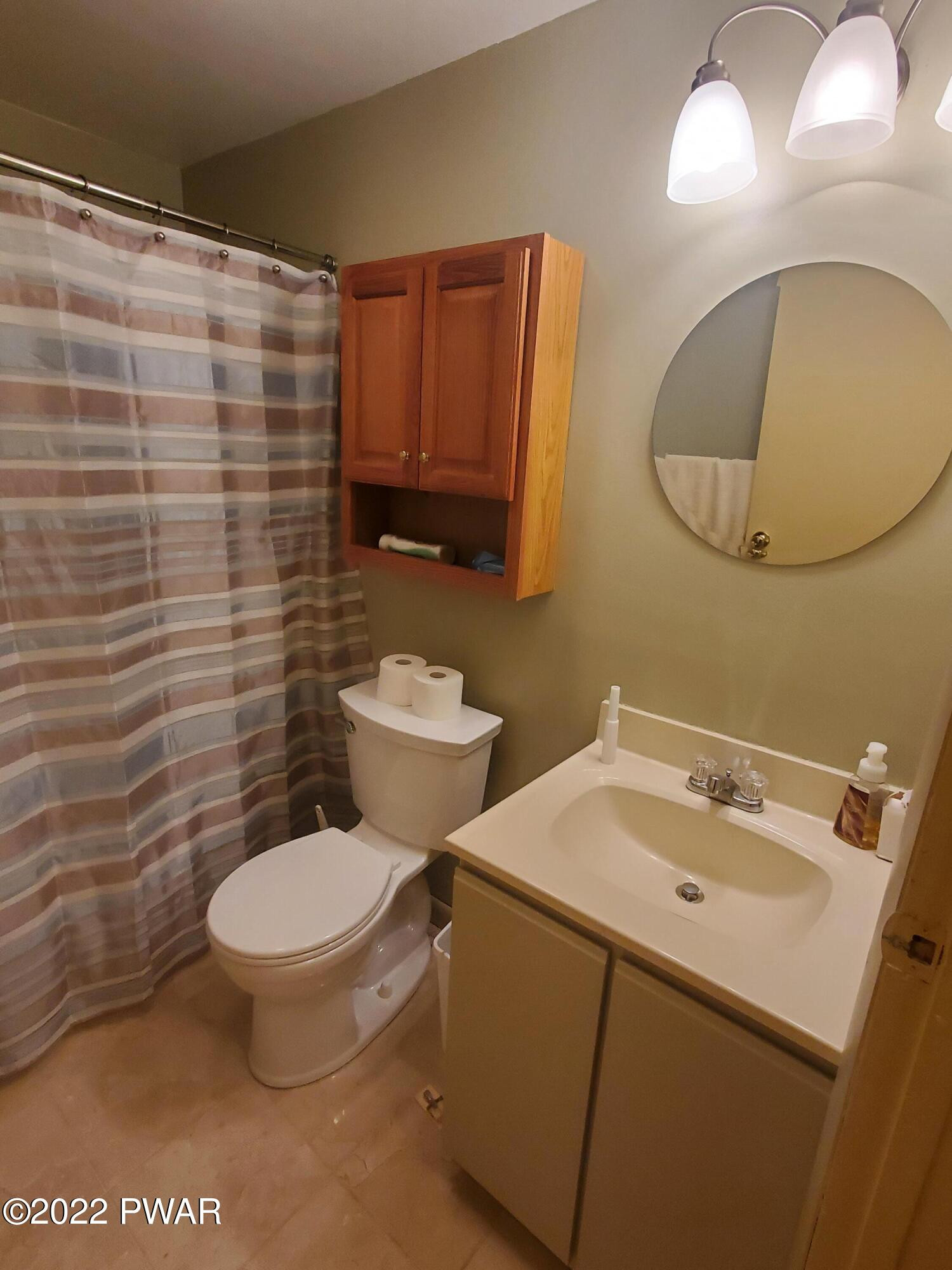 471 Westcolang Road Hawley, PA 18428 - Photo 25 of 60 Bathroom