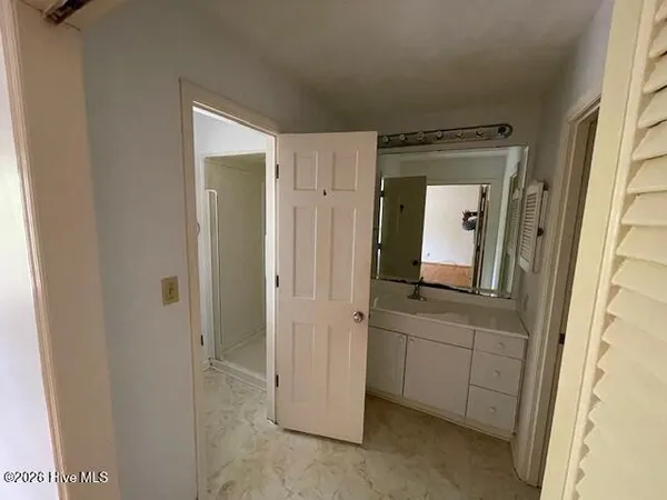 $299,900 | 403 Woodland Drive, Elizabethtown, NC 28337