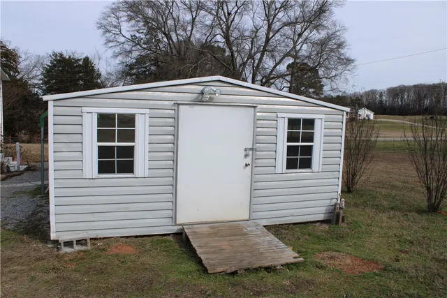 $180,000 | 1533 Good Hope Church Road, Starr, SC 29684