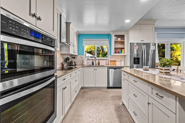 $965,000 | 517 Northeast 2nd Place, Dania Beach, FL 33004