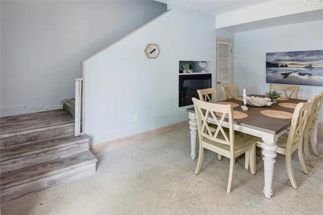 $965,000 | 517 Northeast 2nd Place, Dania Beach, FL 33004