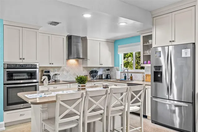 $965,000 | 517 Northeast 2nd Place, Dania Beach, FL 33004